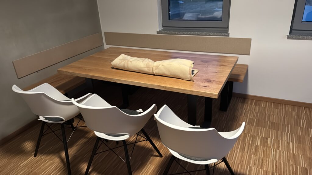 0BD6D044-49FB-4427-A895-349F9730D18C